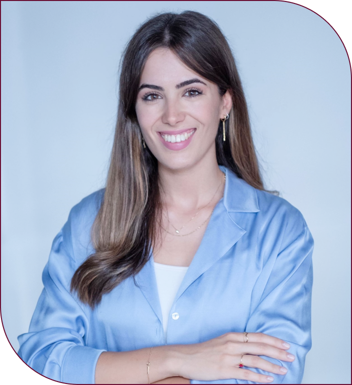 Laura Valverde trabajo